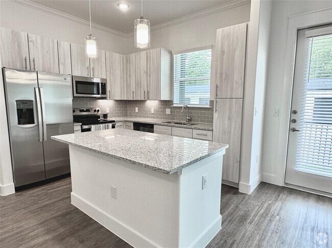 Building Photo - 3030 Greenbusch Rd Unit 315B Rental