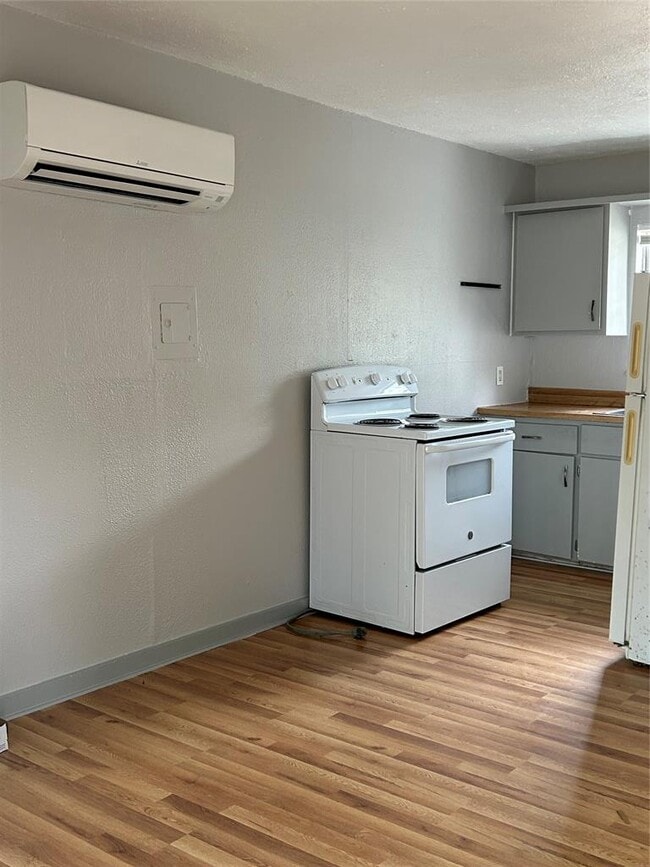 Photo - 1107 Pine St