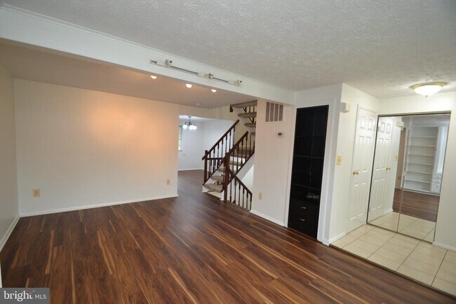 7985 Tyson Oaks Cir