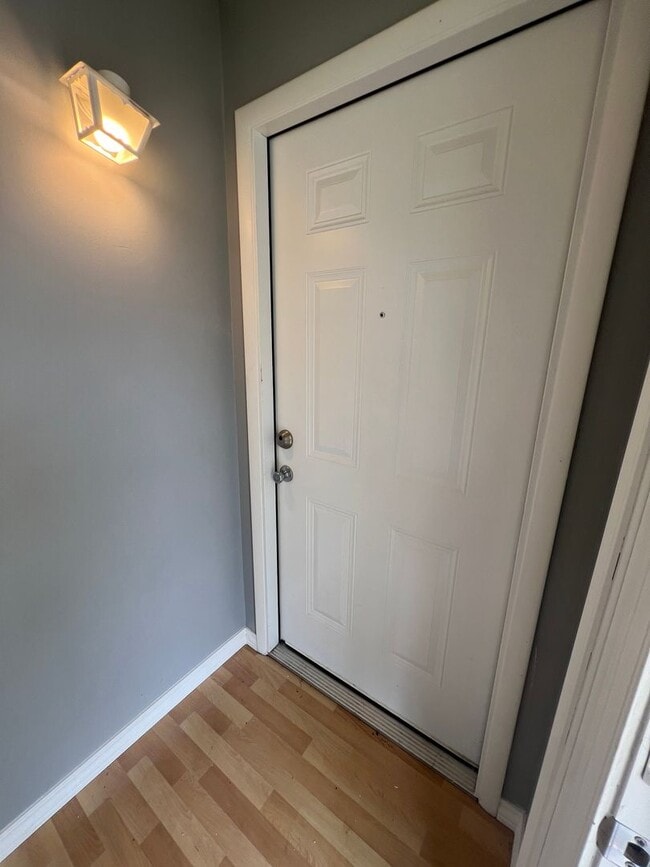 Photo - 1 bed/1 bath duplex Unit 2305 N Prospect Ave - A