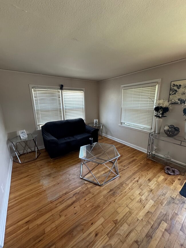 Photo - 1819 E 46th St Unidad 1819