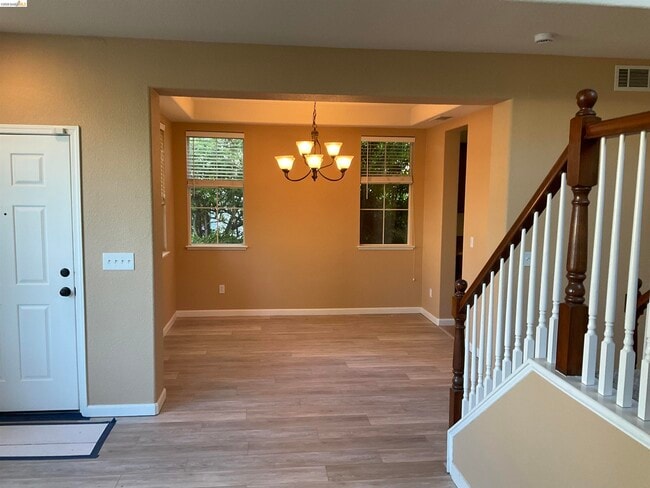 Photo - 1360 Tiffany Dr