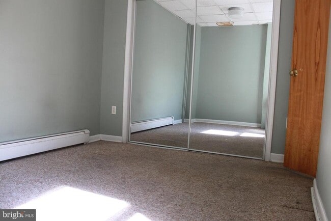 Photo - 122 E Queen St Unit 1