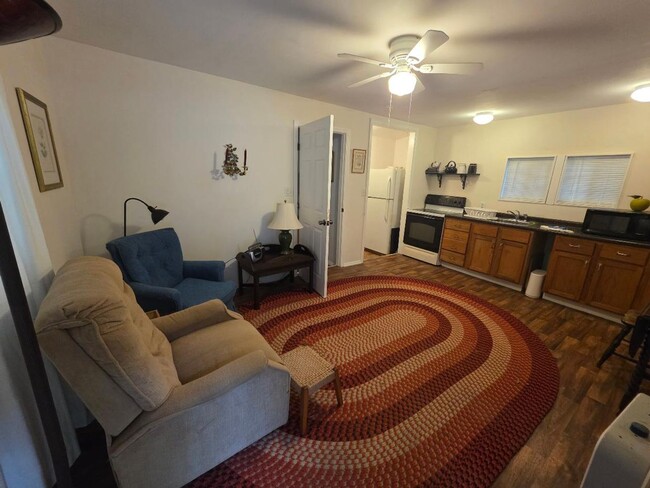 Photo - 112 Cowpen Ln
