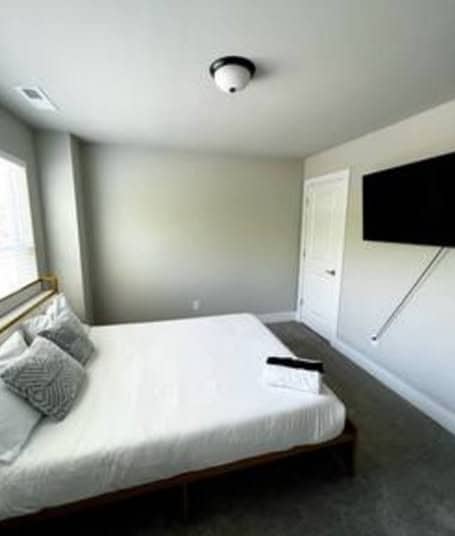 Photo - 5018 Central Ave