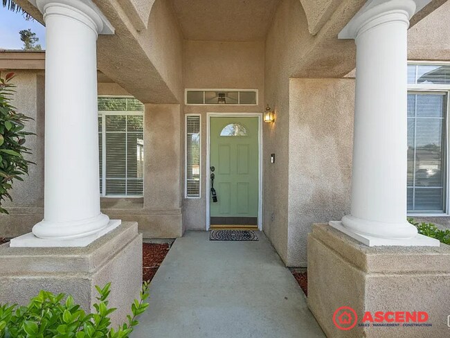 Photo - Beautiful 4 Bedroom Home In The Southwest!