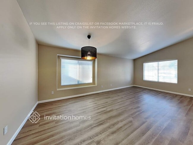 Photo - 1032 N Hudson Pl