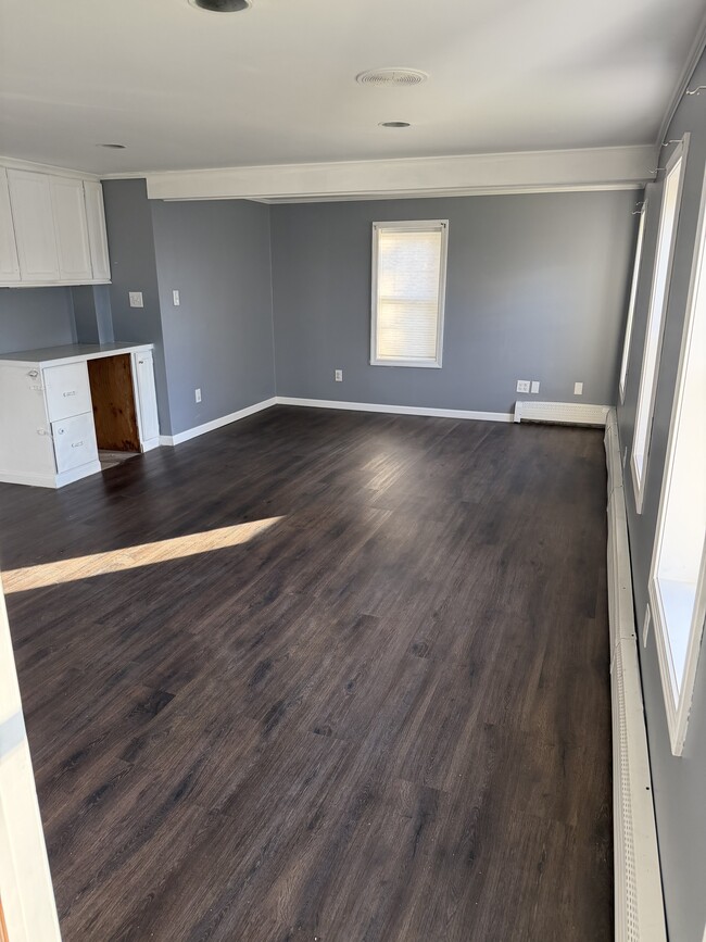 Photo - 400 Main St Unit Apt 1