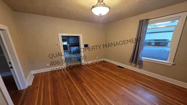 742 Lewis Ave