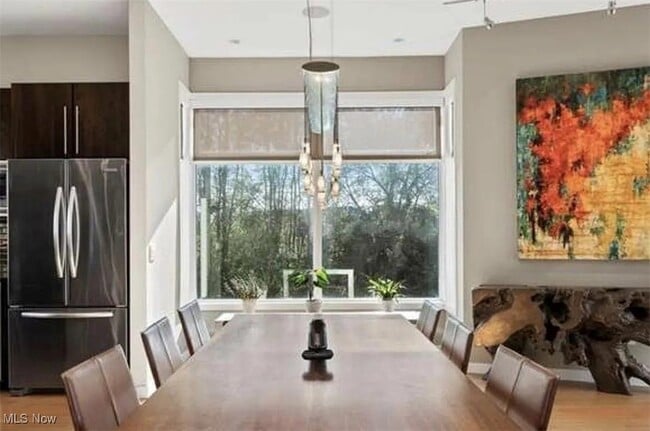 Photo - 1840 Coltman Rd