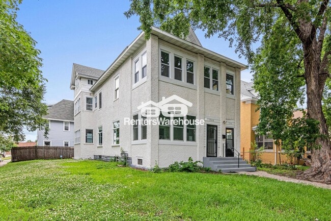 Building Photo - 3348 3rd Ave S