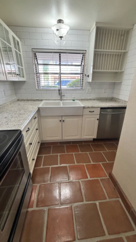 Photo - 7023 E 4th St