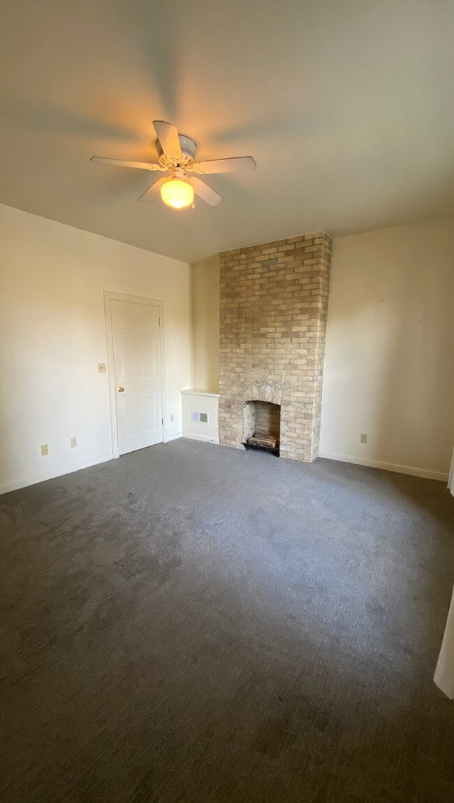 Photo - 1716 N Farwell Ave