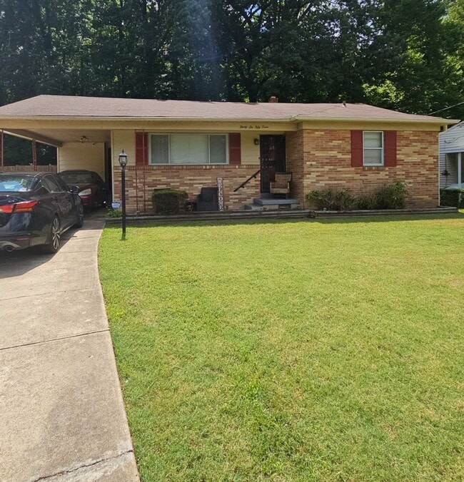 4 Success is offering this 4 bedroom 2 bat... - 4 Success is offering this 4 bedroom 2 bat... House