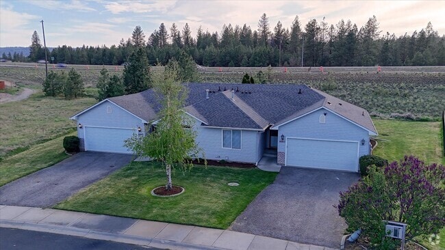 Building Photo - 16807/16805 N. Mayfair Unit 16807 Rental
