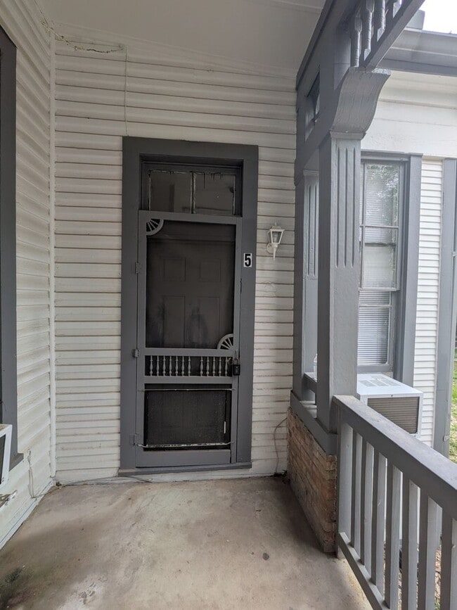 Photo - Government Hills 1 Bedroom close to The Pearl and Fort Sam Houston in the heart of San Antonio Unidad #5