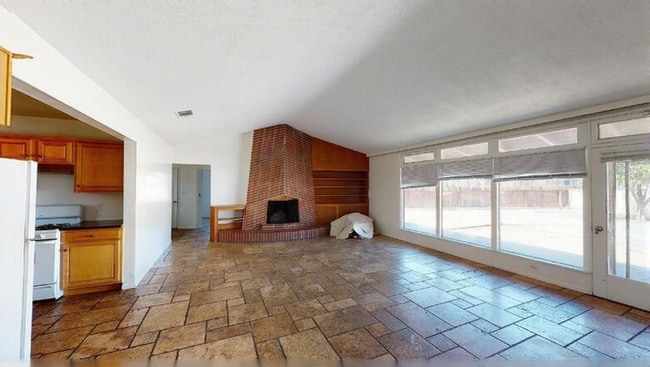 Building Photo - 5001 Rockford Dr Unit 5001 Rockford