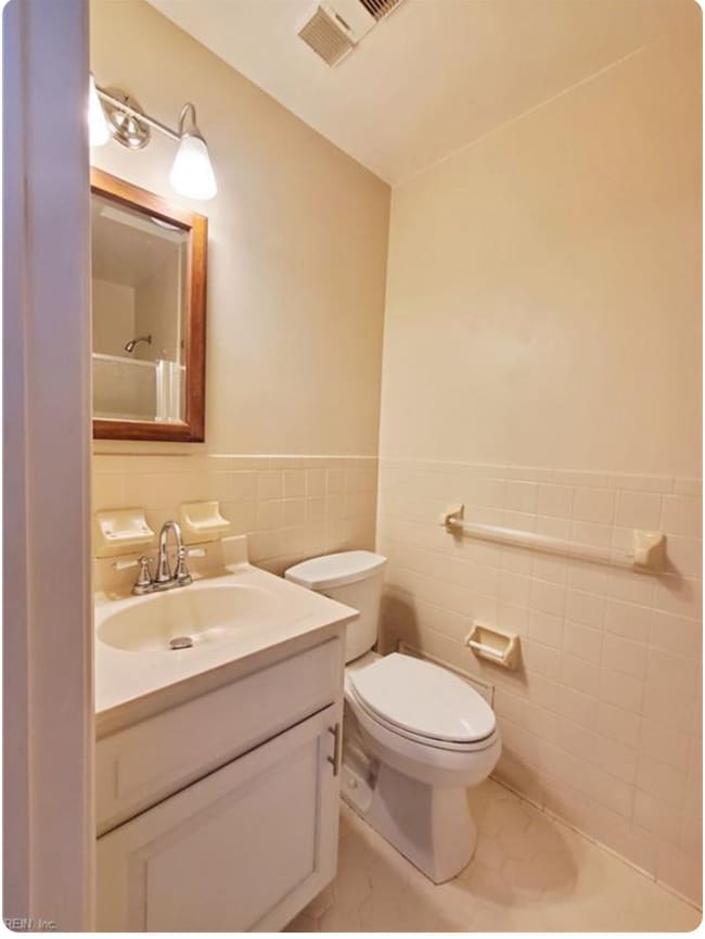 Photo - 849 Baldwin Ave Unit 1