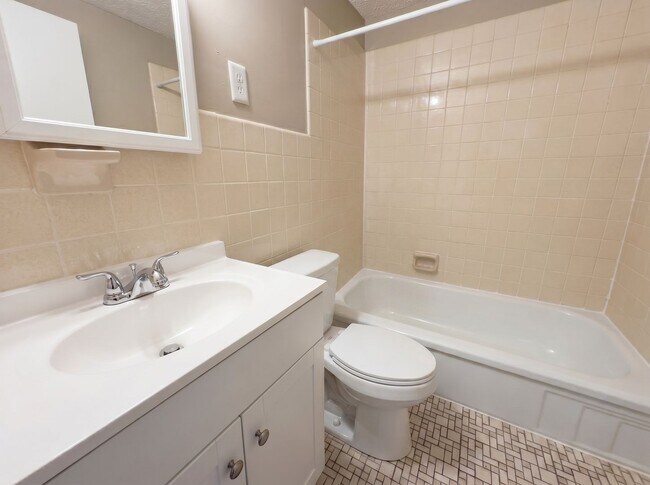 Photo - 1936 Frisco Ave