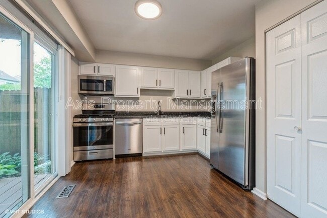 Photo - 1010 Wesley Ln