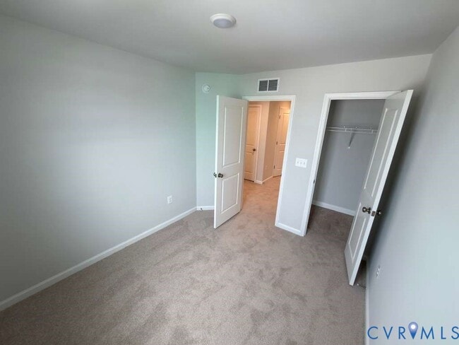 Photo - 449 Burden Dr