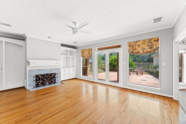 Photo - 4414 Riverside Oaks Dr