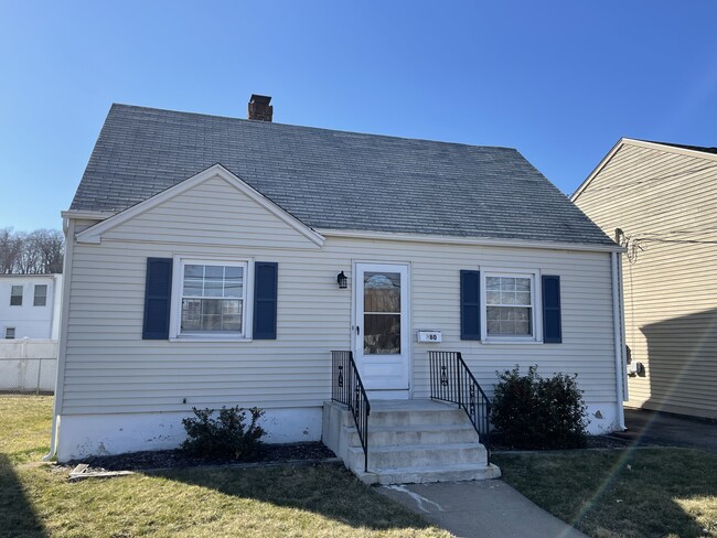 Front - 280 Washington Ave House