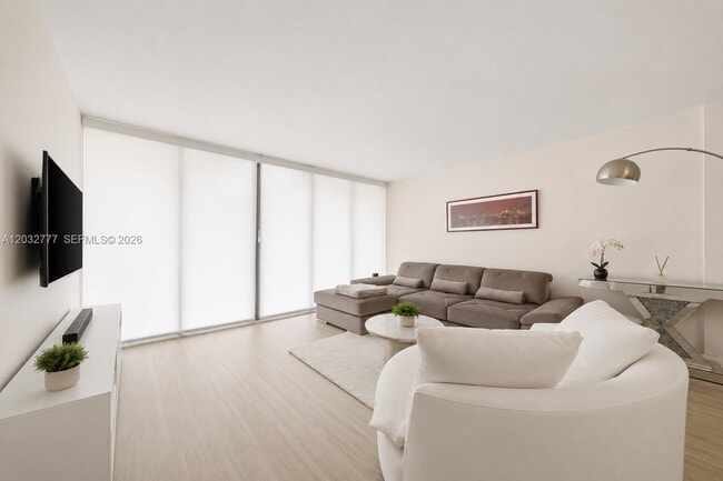 Photo - 780 NE 69th St Unidad 505