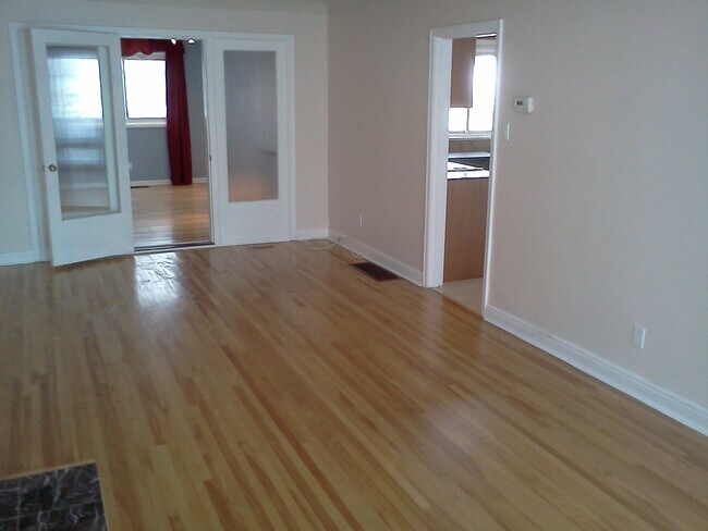 Photo - 30 Sunnycrest Dr