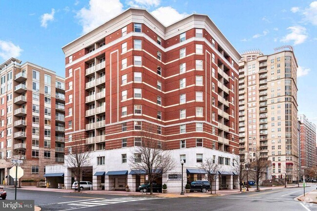 Building Photo - 880 N Pollard St Unit 324 Rental