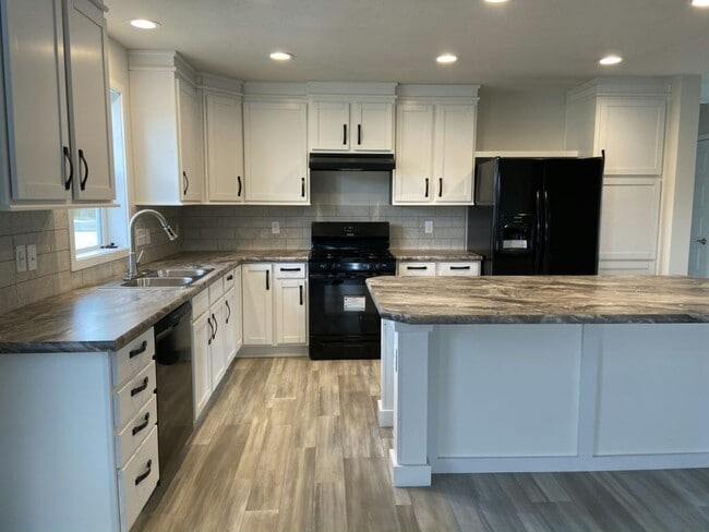 Photo - 25539 Shinnecock Dr