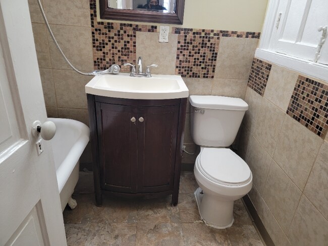 Photo - 220 W Madison St Unidad 1-A