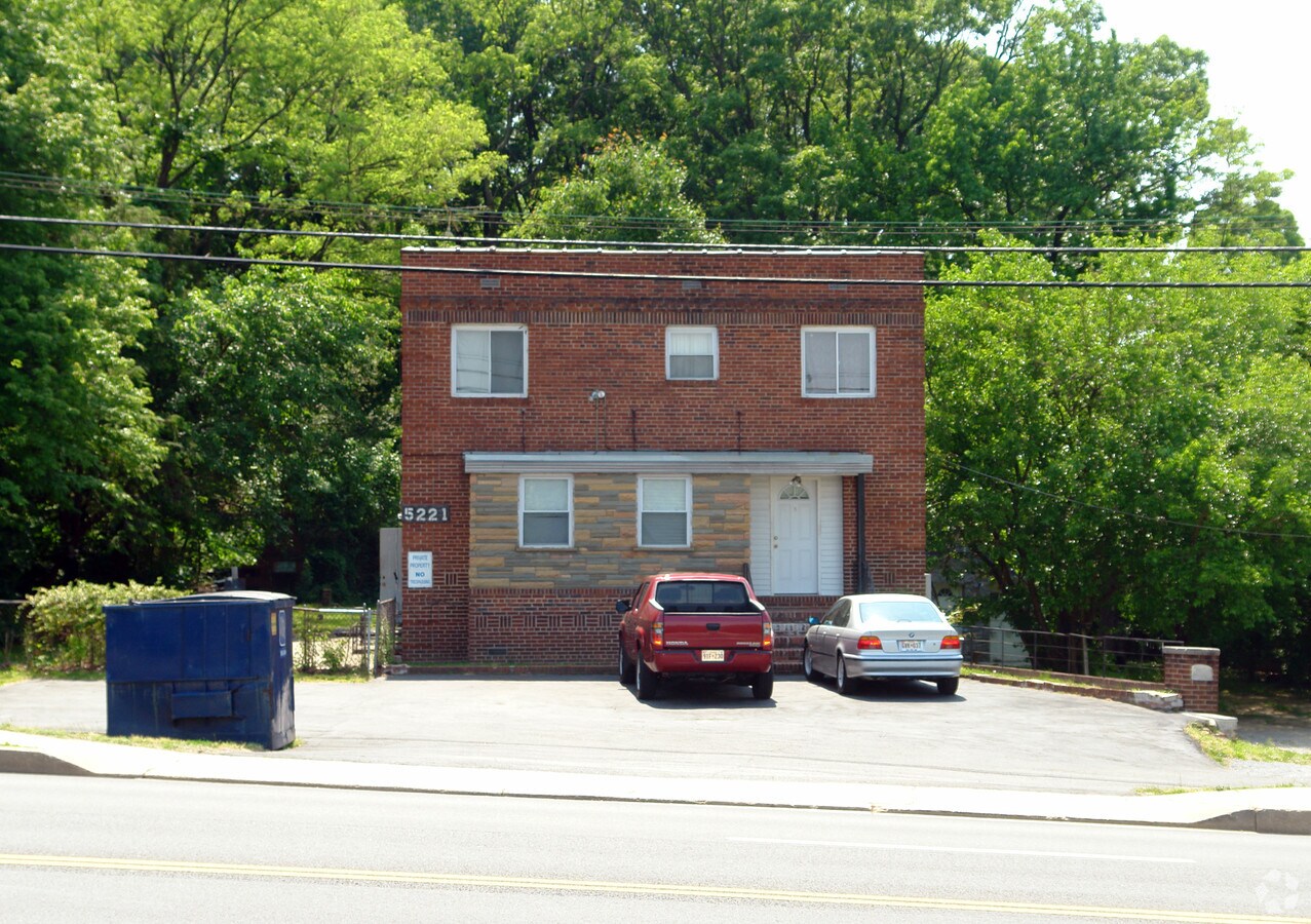 Photo - 5221 Marlboro Pike
