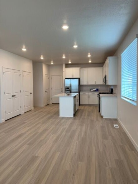 Photo - 1129 Early Lgt Wy