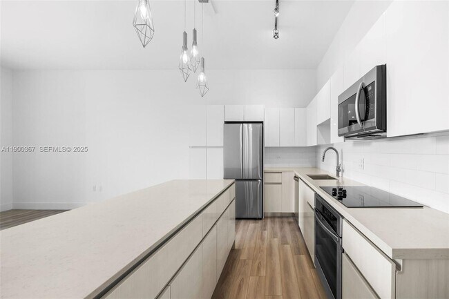 Photo - 101 Diplomat Pkwy Unit 0306