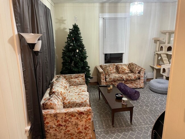 Photo - 1701 Downey St