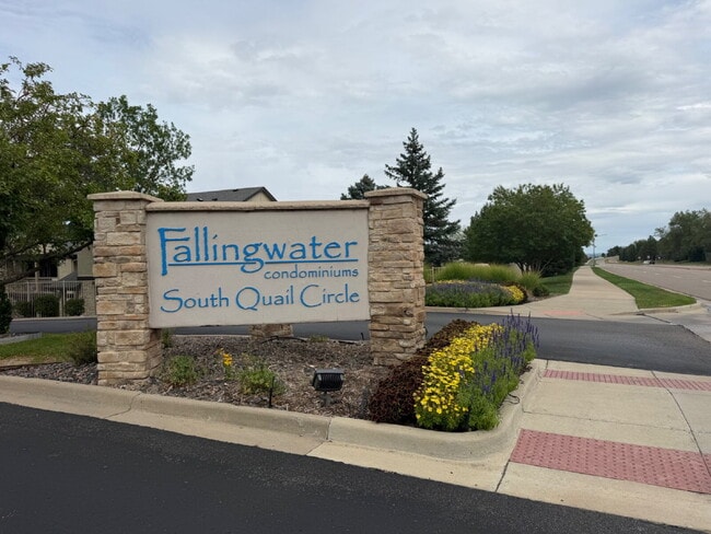 Building Photo - "Spacious 2-Bed, 2-Bath Condo Retreat in Littleton's Serene Fallingwater Condo's!" Unit 1614