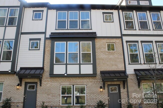 Building Photo - 743 Hoke Ln