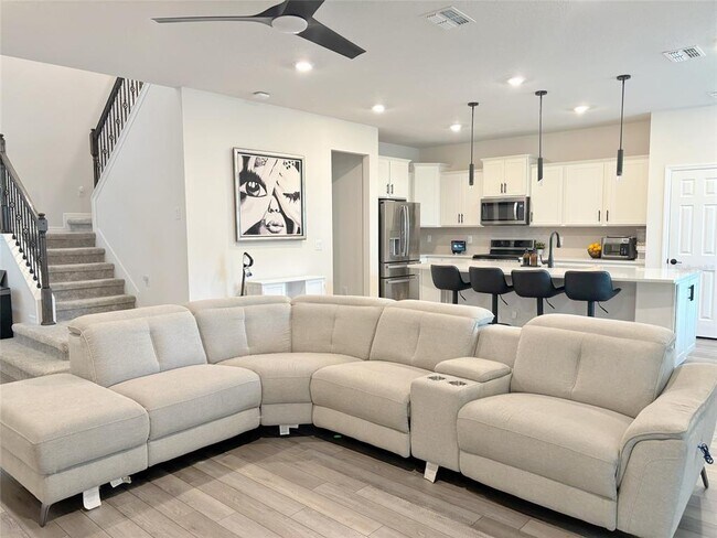 Photo - 4538 Emprise Way