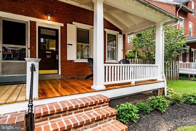 Photo - 310 W Biddle St