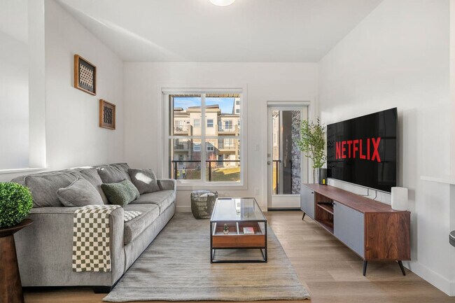 Photo - 2117-2181 81 St S W Unité ID1314515P