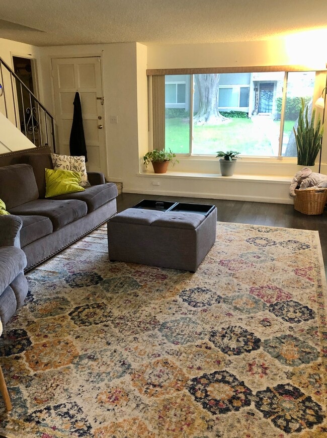 Living room - 15076 Varsity St Unit #C