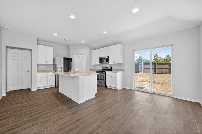 Building Photo - 15171 Willow Tree Ln