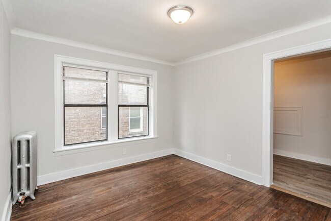 Photo - 6949 S Paxton Ave Condo Unit 3E