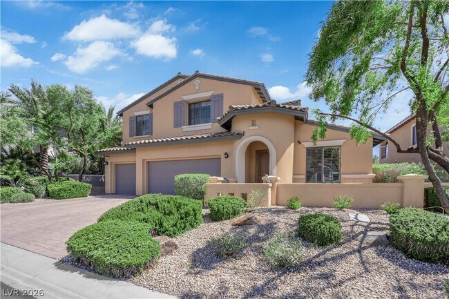 Building Photo - 608 Highland Bluff Way
