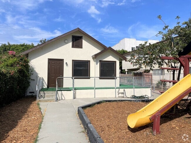 Building Photo - Newly renovated 2 + 2 in Mar Vista/Palms Rental