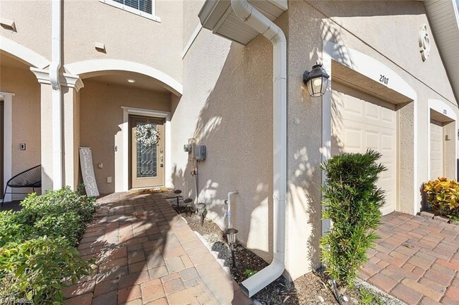 Photo - 2707 Blossom Wy