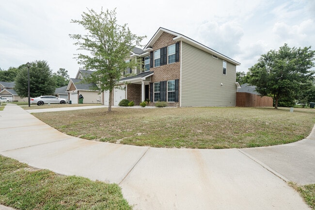 Photo - 717 Highgrove Ct