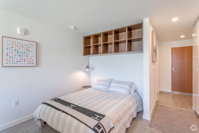 Studio - 432 SF