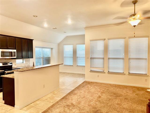 Photo - 1308 Hudson Lane